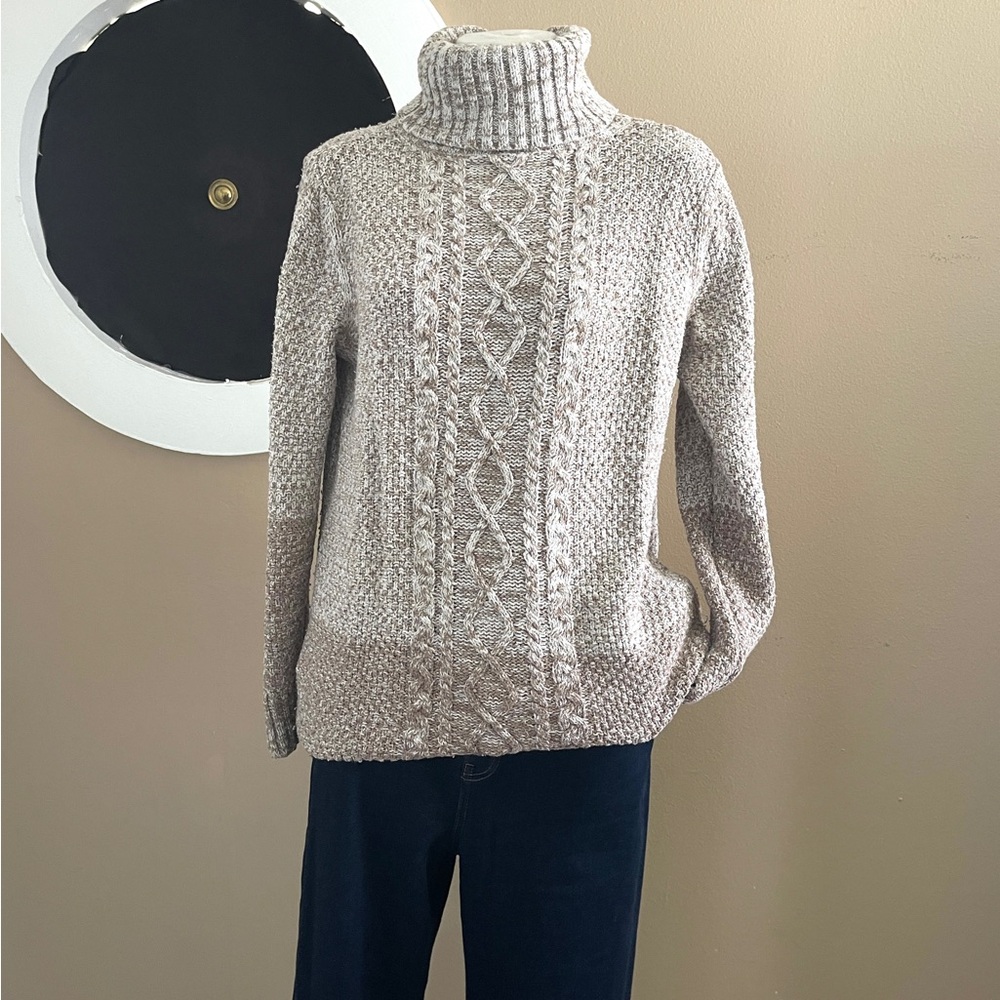 GAP Chunky Knit Turtleneck Sweater Medium Neutral Sand Ombre Cozy Oversized Med